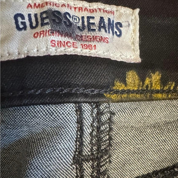 Like New Guess Jeans - Picture 5 of 13